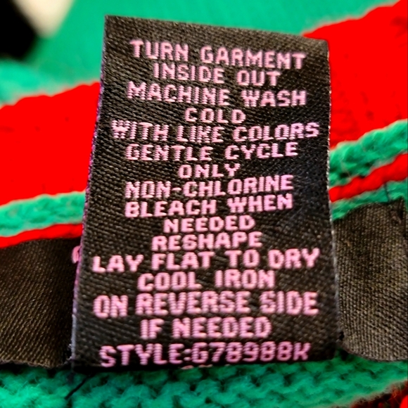 UGLY CHRISTMAS SWEATER BNWOT - Picture 5 of 5